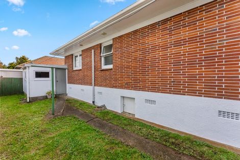 Photo of property in 1/42 Wallace Road, Papatoetoe, Auckland, 2025
