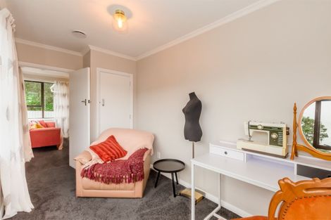 Photo of property in 48 Hookway Grove, Paraparaumu, 5032