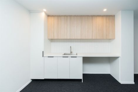 Photo of property in 2/23 Strowan Avenue, Fairfield, Hamilton, 3214