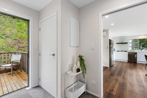 Photo of property in 6b Homebush Road, Khandallah, Wellington, 6035