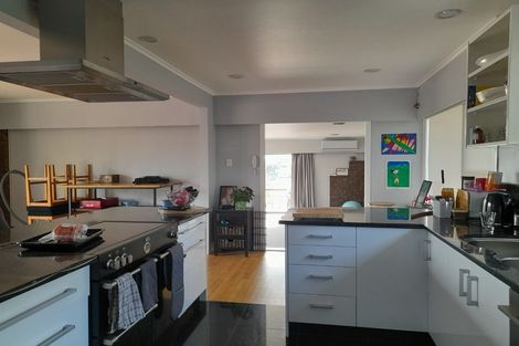 Photo of property in 13 Evans Road, Glen Eden, Auckland, 0602