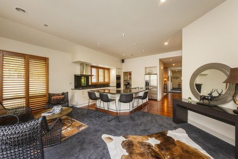 Photo of property in 17a Montgomery Terrace, Hokowhitu, Palmerston North, 4410