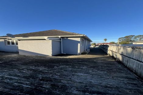 Photo of property in 9 Waterview Road, Favona, Auckland, 2024