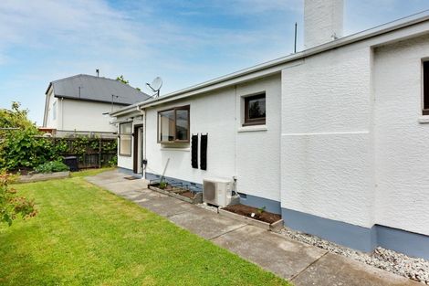 Photo of property in 1/40 Grimseys Road, Redwood, Christchurch, 8051