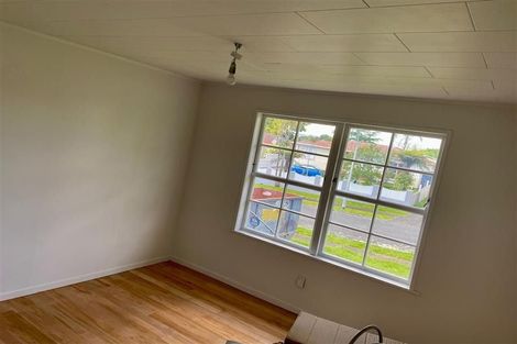 Photo of property in 9 Solo Place, Manurewa, Auckland, 2102