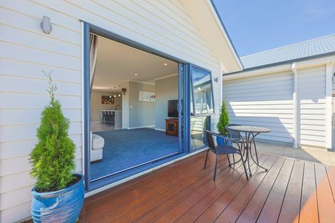 Photo of property in 9 Weatherdeck Close, Whitby, Porirua, 5024