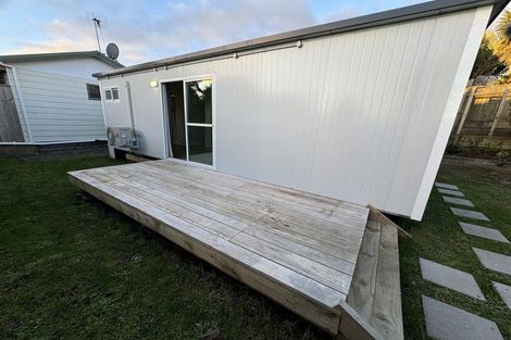 Photo of property in 7 Ross Grove, Paraparaumu, 5032