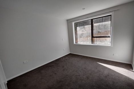 Photo of property in 11 Kinnel Grove, Papakowhai, Porirua, 5024