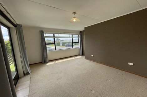 Photo of property in 3 Burness Road, Greenmeadows, Napier, 4112