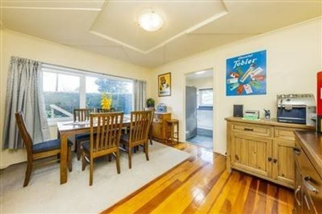 Photo of property in 2 Orakau Road, Mangere East, Auckland, 2024