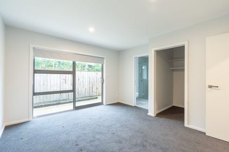 Photo of property in 5a Woodstock Place, Hokowhitu, Palmerston North, 4410