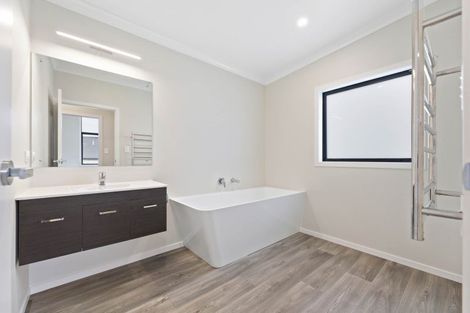 Photo of property in 71 John Norrie Place, Motuoapa, 3382