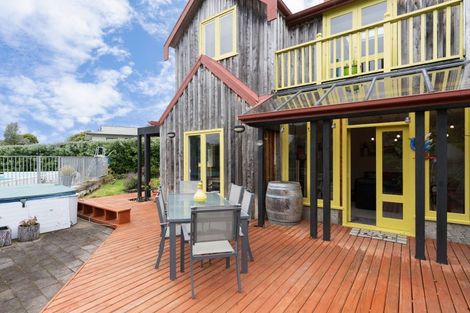 Photo of property in 77 Mcleavey Road, Ohau, Levin, 5570