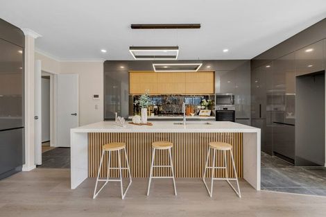 Photo of property in 6 Knockanara Drive, Flat Bush, Auckland, 2019