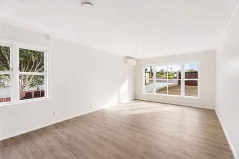 Photo of property in 27 Takanini Road, Takanini, 2112