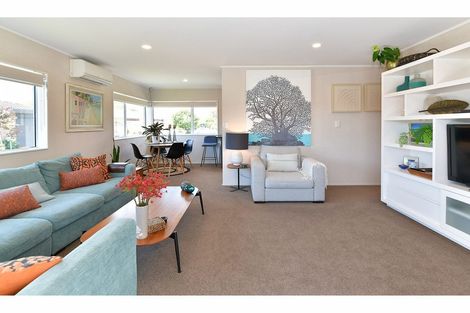 Photo of property in 2/54 Lakeside Drive, Orewa, 0931