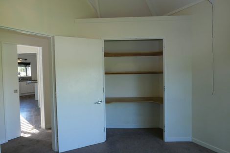 Photo of property in 3 Nugget Grove, Raumati Beach, Paraparaumu, 5032