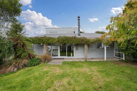 Photo of property in 20 Robert Street, Otatara, Invercargill, 9879