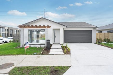 Photo of property in 8 Wairepo Street, Takanini, 2112