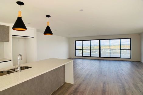 Photo of property in 38 Ascension Crescent, Orewa, 0931