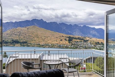 Photo of property in 69a Hensman Road, Queenstown, 9300