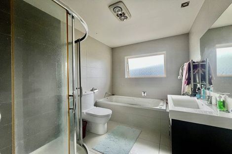 Photo of property in 76 Laurel Oak Drive, Schnapper Rock, Auckland, 0632