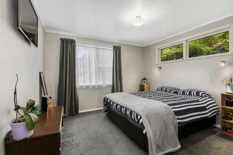 Photo of property in 27 Kopara Grove, Stokes Valley, Lower Hutt, 5019