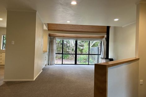 Photo of property in 17a Karetu Road, Greenlane, Auckland, 1051