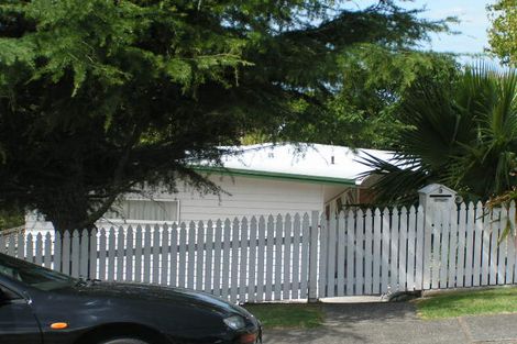 Photo of property in 9 Nutsey Avenue, Northcote, Auckland, 0627