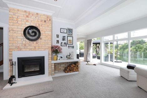 Photo of property in 27 Opoia Road, Hamilton East, Hamilton, 3216