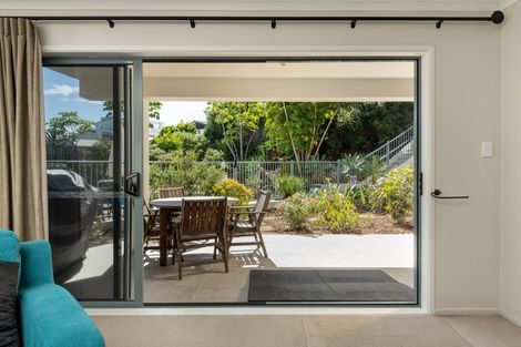 Photo of property in 102/178 Marine Parade, Mount Maunganui, 3116