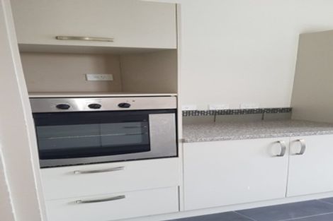 Photo of property in 29 Lincoln Road, Henderson, Auckland, 0610