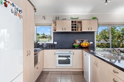 Photo of property in 41 Ocean View Road, Coastlands, Whakatane, 3120