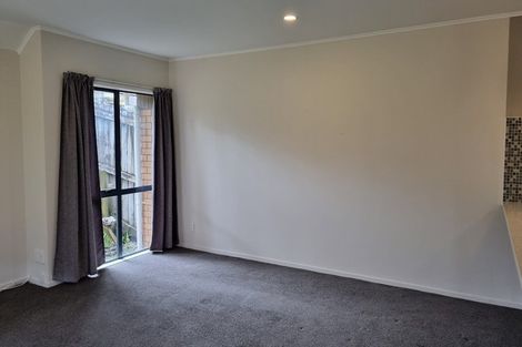 Photo of property in 520/12 Northcross Drive, Oteha, Auckland, 0632