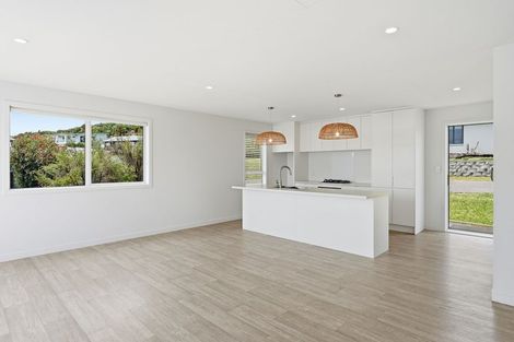 Photo of property in 34 Eagles Way, Cable Bay, 0420