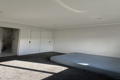 Photo of property in 8d Kent Road, Manurewa, Auckland, 2102