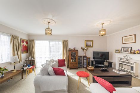 Photo of property in 23 Rangitira Avenue, Palmerston North, 4414