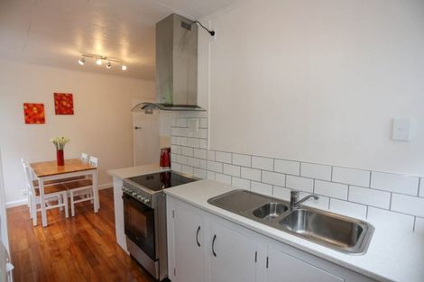 Photo of property in 45 Cornwall Road, Lyttelton, 8082