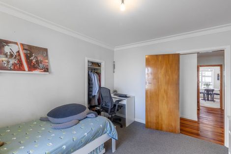 Photo of property in 4 Turakina Street, Merrilands, New Plymouth, 4312