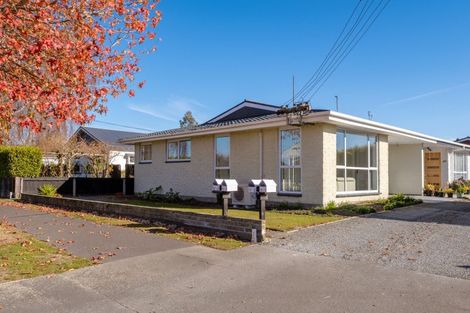 Photo of property in 1/17 Tyrone Street, Belfast, Christchurch, 8051