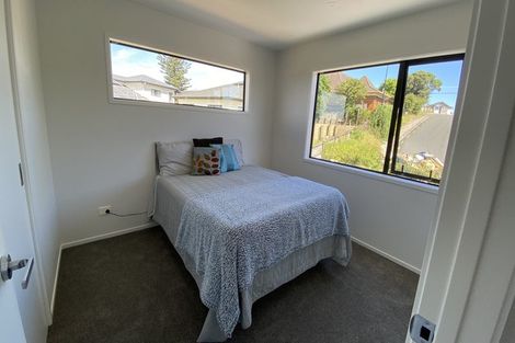 Photo of property in 1 Eric Gifford Drive, Ranui, Auckland, 0612