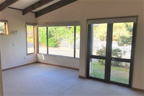 Photo of property in 127 Winara Avenue, Waikanae, 5036