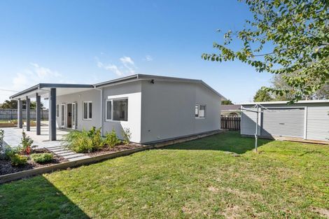 Photo of property in 64 Park Road, Carterton, 5713