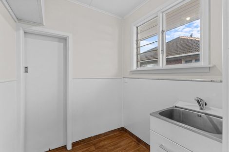 Photo of property in 133 Springs Road, Hornby, Christchurch, 8042