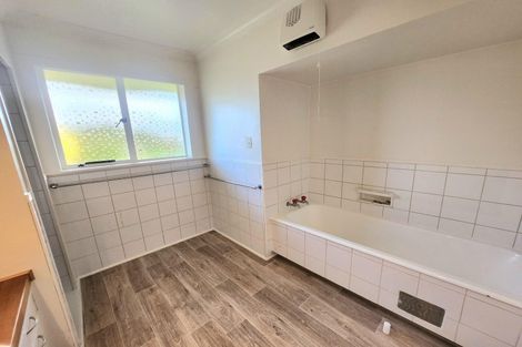 Photo of property in 27 Newcastle Street, Hampden, 9410