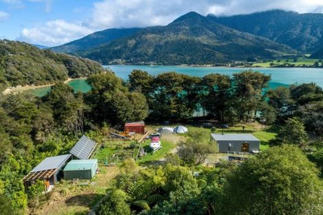 Photo of property in 6661 Kenepuru, Saint Omer, Picton, 7282