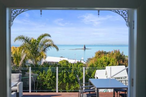 Photo of property in 1047 Whangaparaoa Road, Tindalls Beach, Whangaparaoa, 0930