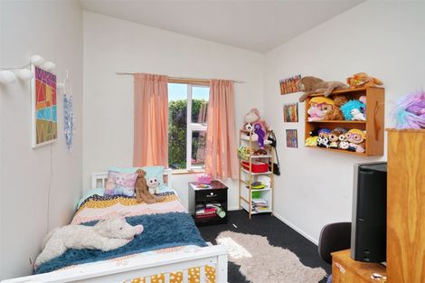 Photo of property in 43 Glenfield Crescent, Mairehau, Christchurch, 8052