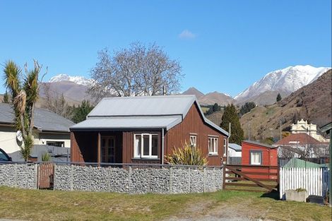Photo of property in 21 Gordon Street, Kurow, 9435