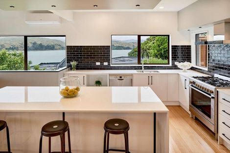 Photo of property in 93 Seaview Road, Paremata, Porirua, 5024